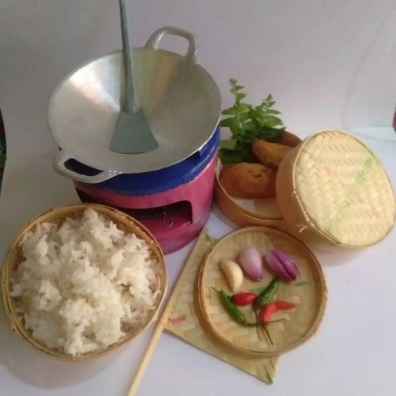 Set mainan masak-masakan tradisional