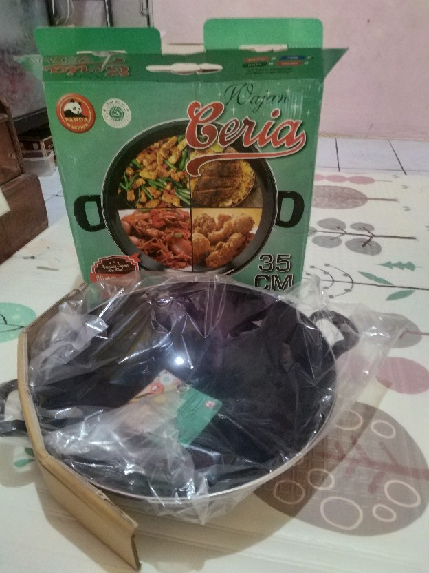 Wajan Enamel Ceria 35cm Maspion