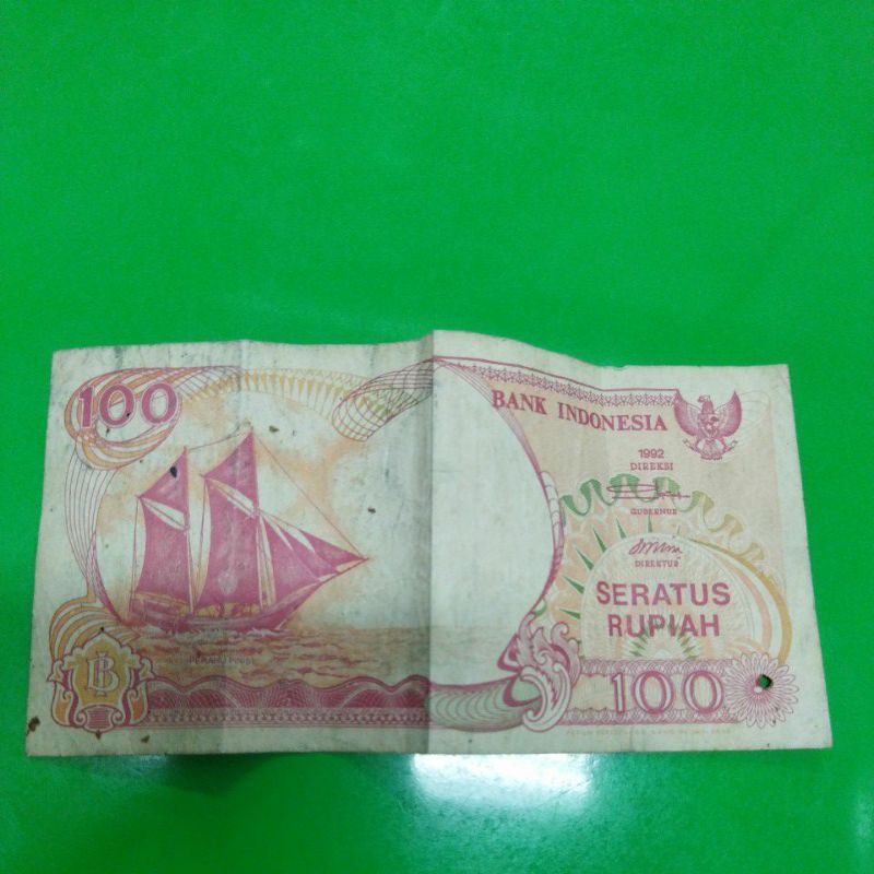 Uang Kuno 100 rupiah