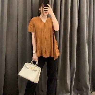 TOP GAIA PLEATS GOULDING