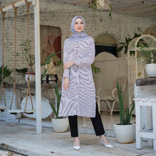 Stripes tunik by Heaven Lights
- White xl