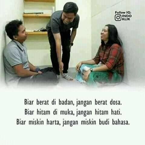 Grosir Terlaris Genes Jelita Tunic Navbor Yelbor Whitbor Creambor Tunik Batik Modern Hrb063