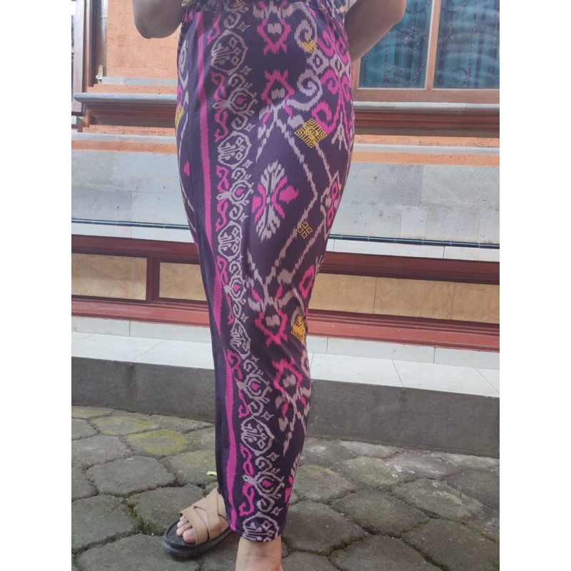 kamen jadi motif endek