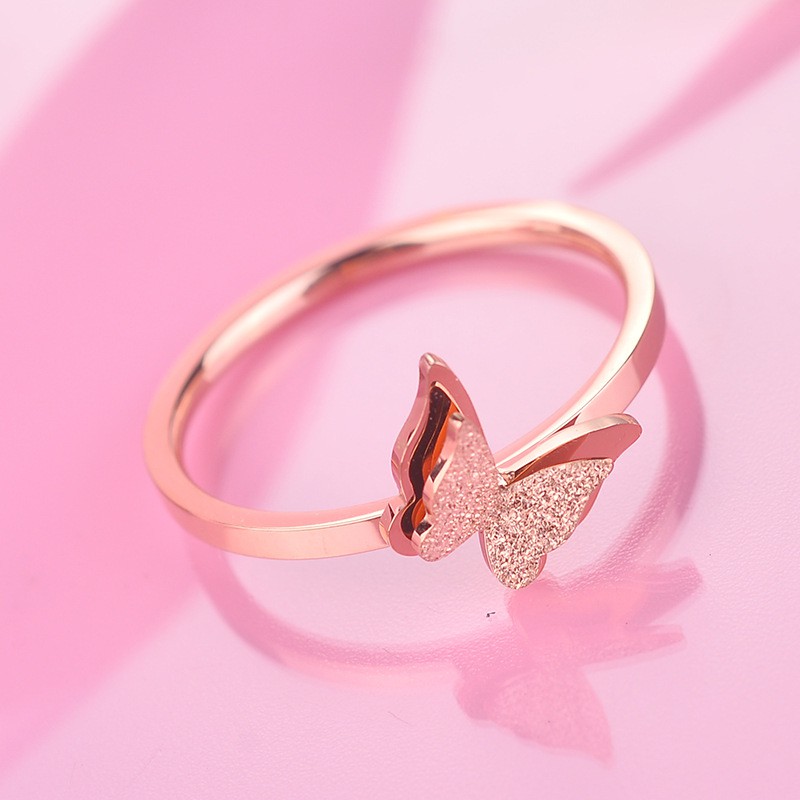 ESGE CINCIN KOREA (BILLKIA) / CINCIN TITANIUM CINCIN WANITA CINCIN COUPLE CINCIN KUPU KUPU CINCIN ANTI KARAT TAHAN AIR CINCIN UNIK CINCIN CANTIK CINCIN MURAH CINCIN KECIL CINCIN JARI CINCIN LAMARAN CINCIN TUNANGAN CINCIN NIKAHAN CINCIN UNIK CINCIN CEWEK