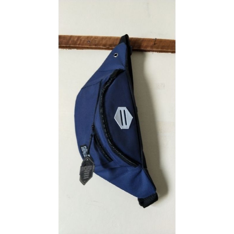 Tas Waistbag Pria Wanita Warna Biru Dongker