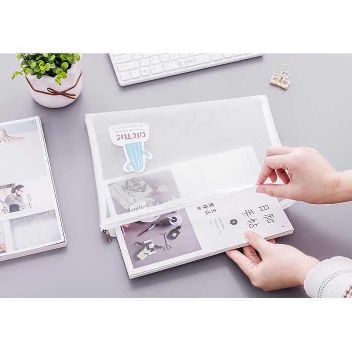 

MIU POUCH TEMPAT BUKU KAWAI