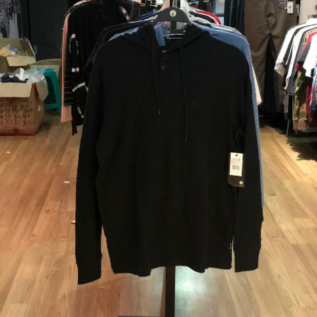 Volcom thermal jacket black logo black