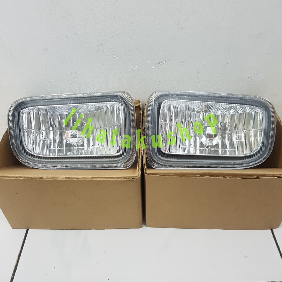 Lampu Kabut Fog Lamp Foglamp Panther 2000 2001 2002 2003 2004
