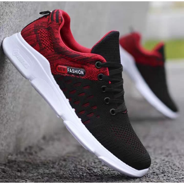 Sepatu Sneakers Pria Terbaru /Sepatu Casual Pria