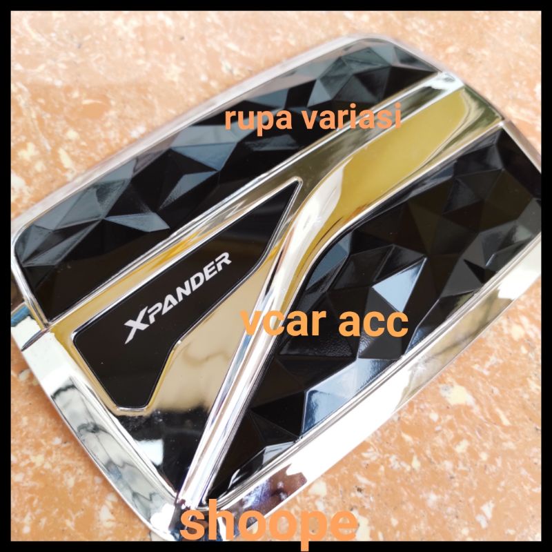 Tank cover tutup tangki Bensin Mitsubishi xpander ultimate / Exceed/ cross / sport  HITAM premium + CROME CHROME MOTIF DIAMOND hitam carbon 2017 2018 2019 2020 2021 2022 2023