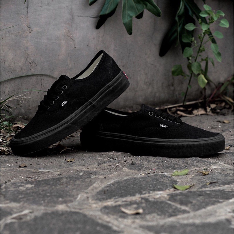 [SALE] AUTHENTIC CLASSIC BLACK BLACK ORIGINAL 100%