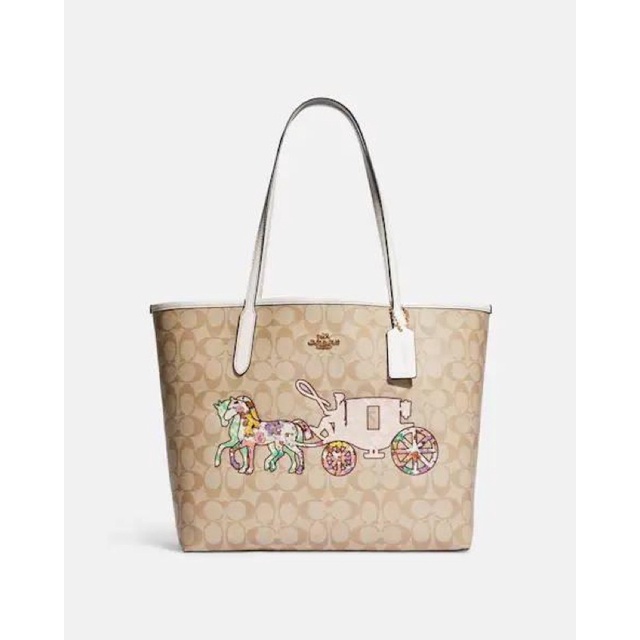 Coach Tote City In Signature With Horse And Carriage Patchwork Graphic (C607)