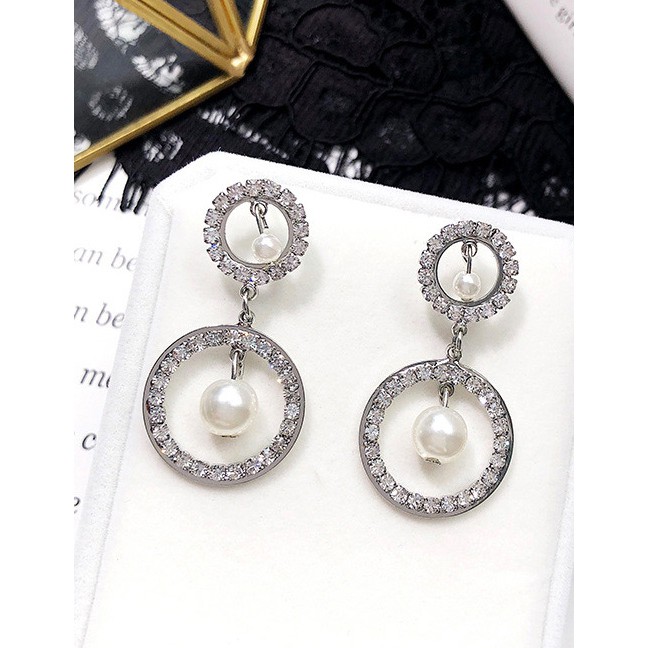 LRC Anting Tusuk  Fashion Silver Color Round Shape Decorated Earrings