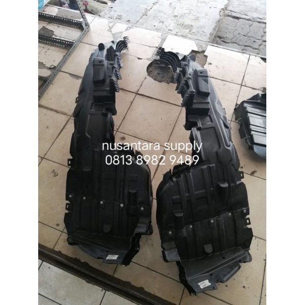Liner Inner Fender Spakbor Depan Front Avanza Veloz 2012 2014 RH/LH