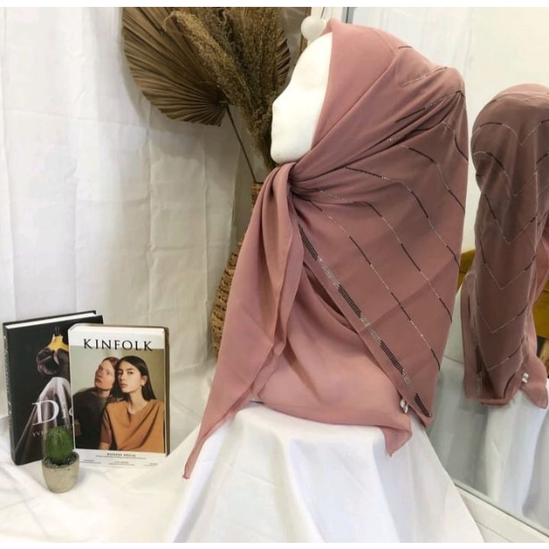 hijab segiempat Payet paris