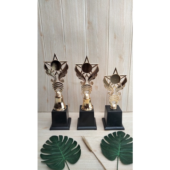 Piala Harga Grosir Trophy Kejuaraan Piala Lomba