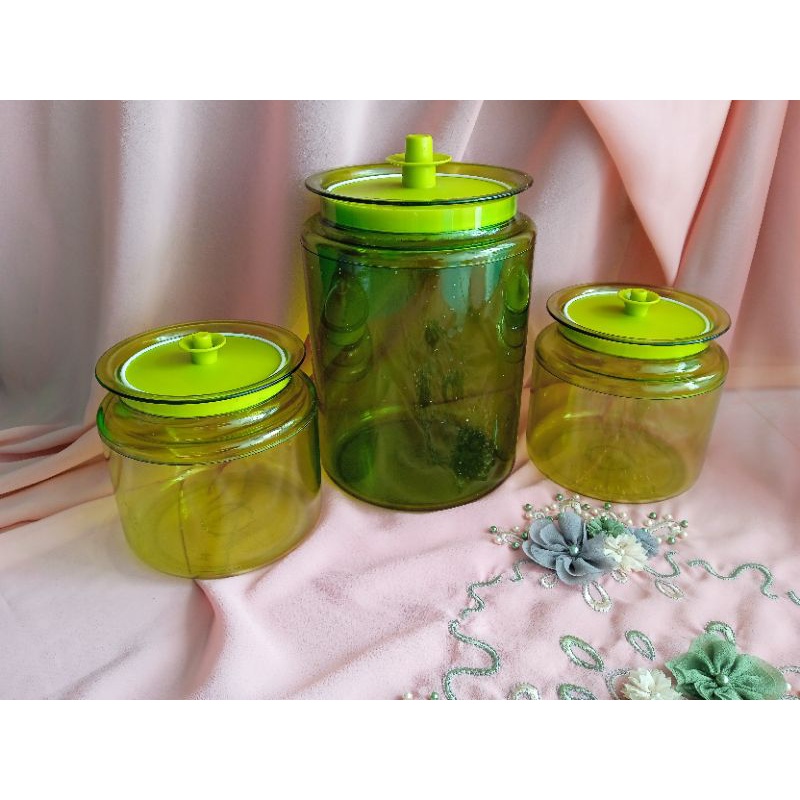 Preloved tupperware counterpart 900 ml, 2,4 L warna hijau jadul. Nett