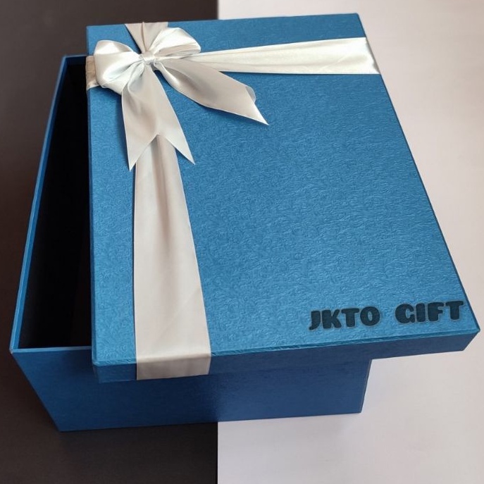 

Kotak Kado/Gift Box Ukuran 35x27x15