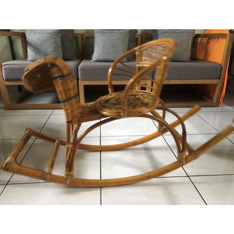 Kuda Rotan goyang (preloved) mainan anak