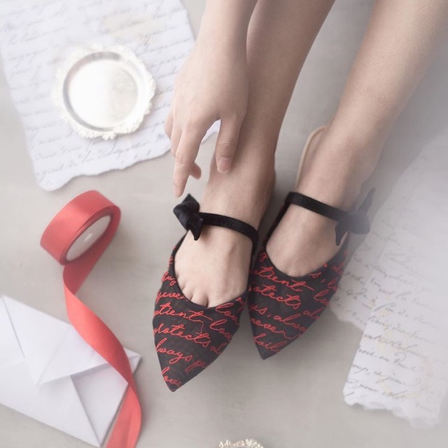 Ittaherl love letter slipper ink