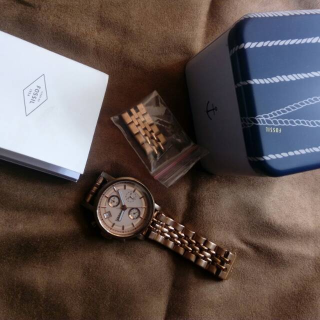 Preloved Jam Fossil bf Rose Gold