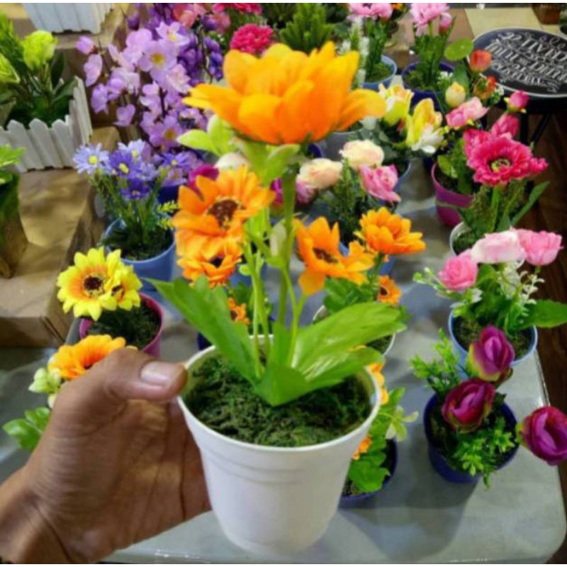 Set rangkaian bunga artifisial murah bunga plastik 10 ribu-Matahari