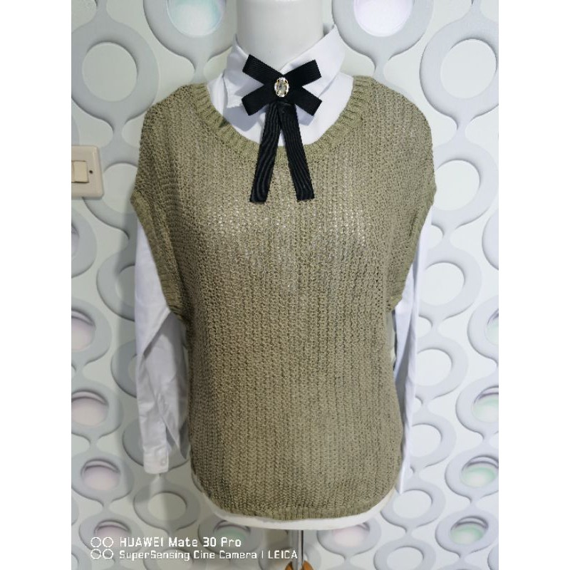 SALE Vest Rompi Rajut Branded Import Uniqlo