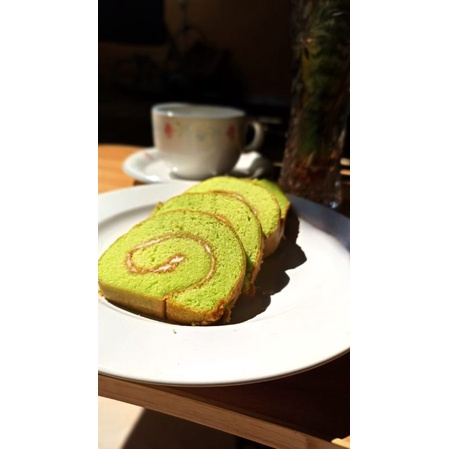 

Roll Cake Pandan Veyila