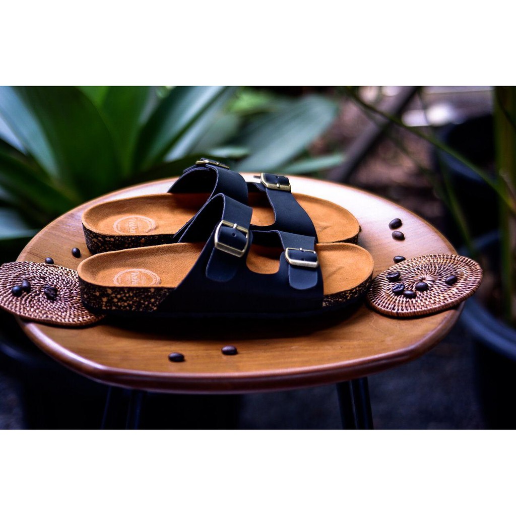 SANDAL KASUAL PRIA WANITA VOLKERFOOTWEAR ART NIKO BLACK