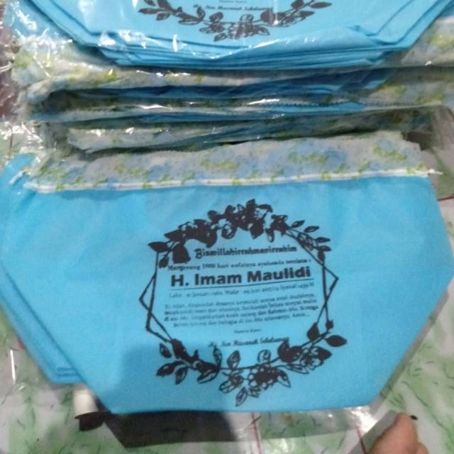 Tas serut ukuran 22x 22 + sablon