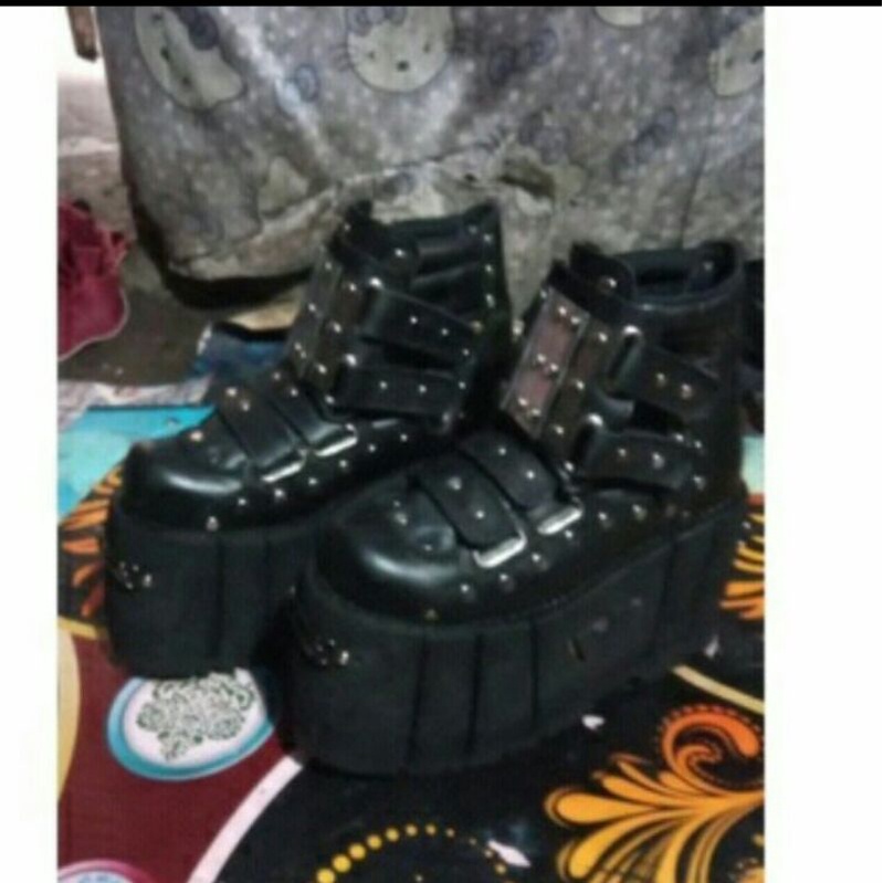 sepatu newrock / sepatu harazuku super duper sol tebal