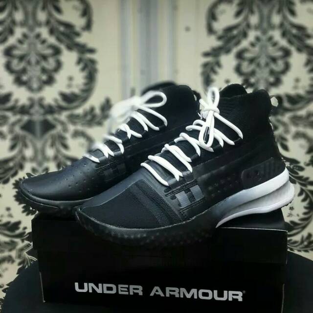 Sepatu Under Armour Projek Rock Buat Gym/Fitness Cocok Banget Buat Pria 100% Original
