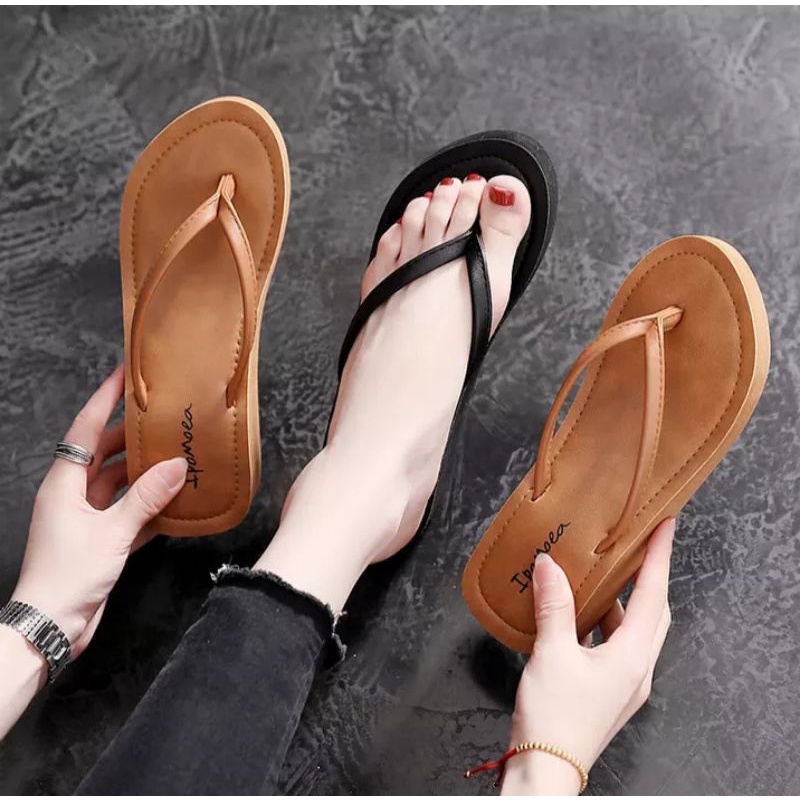 SANDAL WANITA WEDGES SIMPLE HELLEN