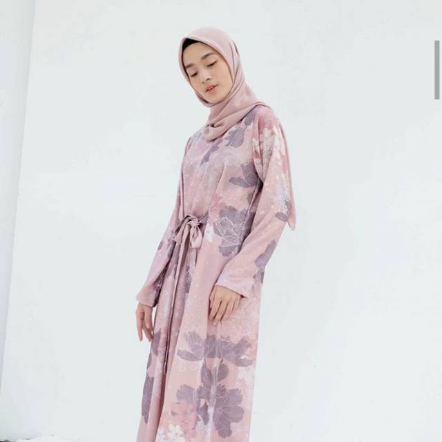 Gamis Premium Winter Dress Pink L By Vanilla Hijab (NEW)