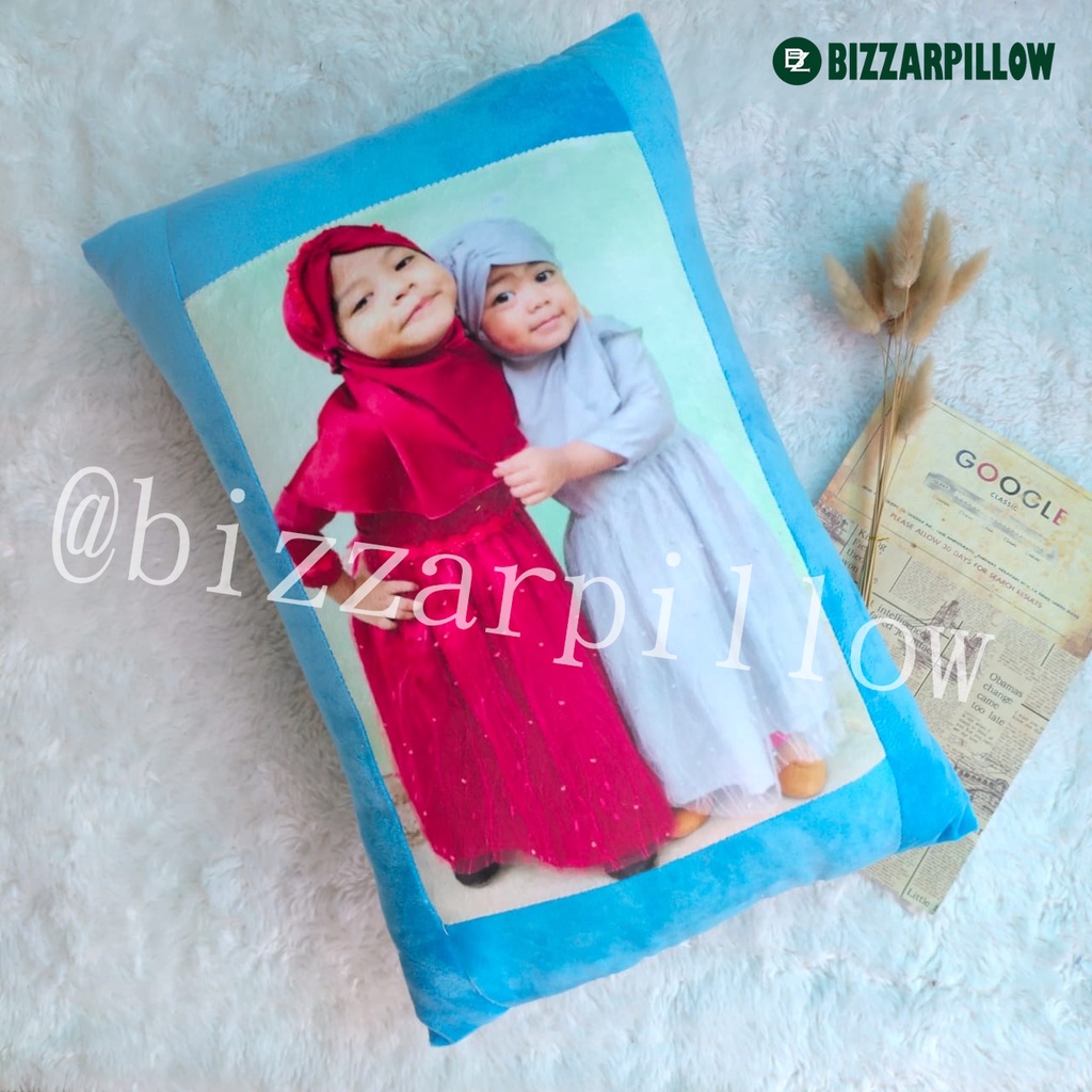 Bizzarpillow Bantal Foto Custom 40 x 60 cm Model Yelvo BZ037