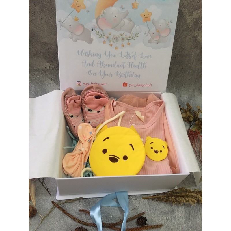 

Birthday Girls/Hampers Ultah/Hampers Birthday/Kado Ultah/Hampers Baby/Baby gift box/kado bayi murah