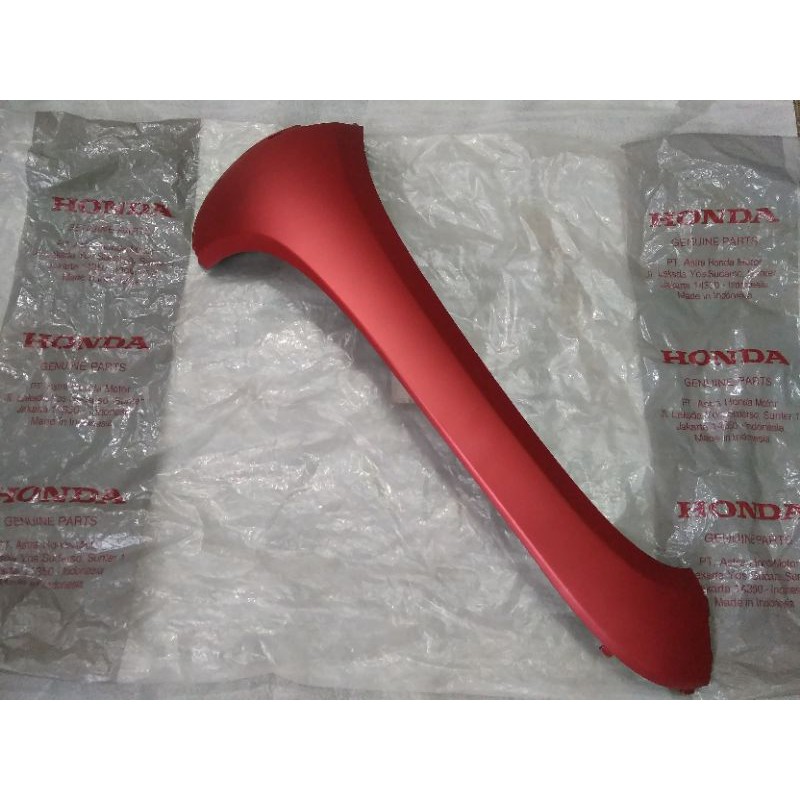 SAYAP KIRI K2F depan atas scoopy new prestige K2F  2021-2023 merah doff