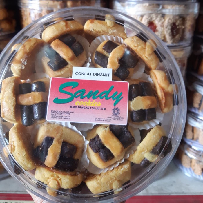 

Coklat Lebaran - Coklat Dinamit/Kue Kering/Kue Lebaran/Sandy 360Gr