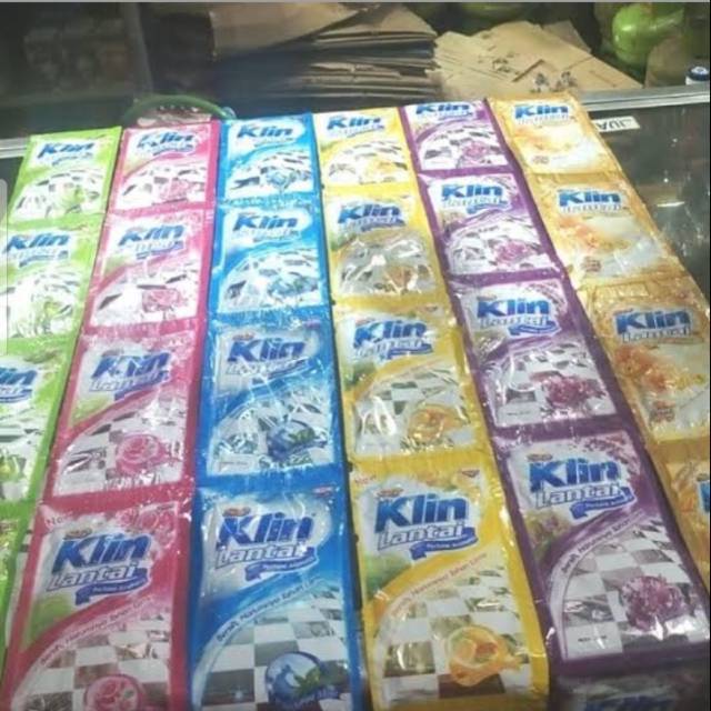 Soklin lantai sachet