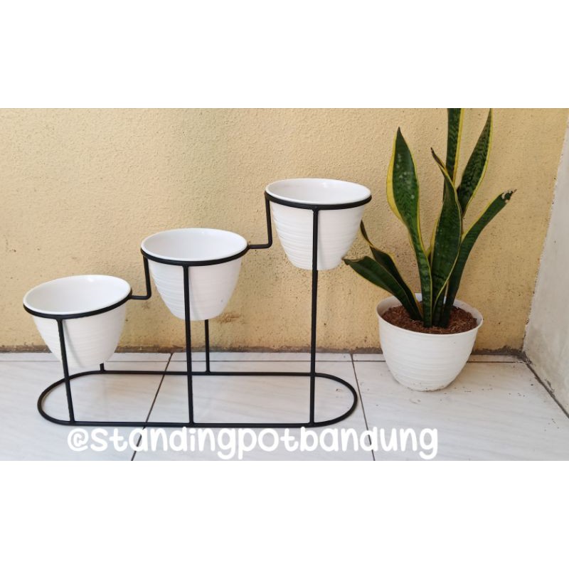 Standing pot Bandung 3 susun tahap / Rak pot besi  kokoh Premium
