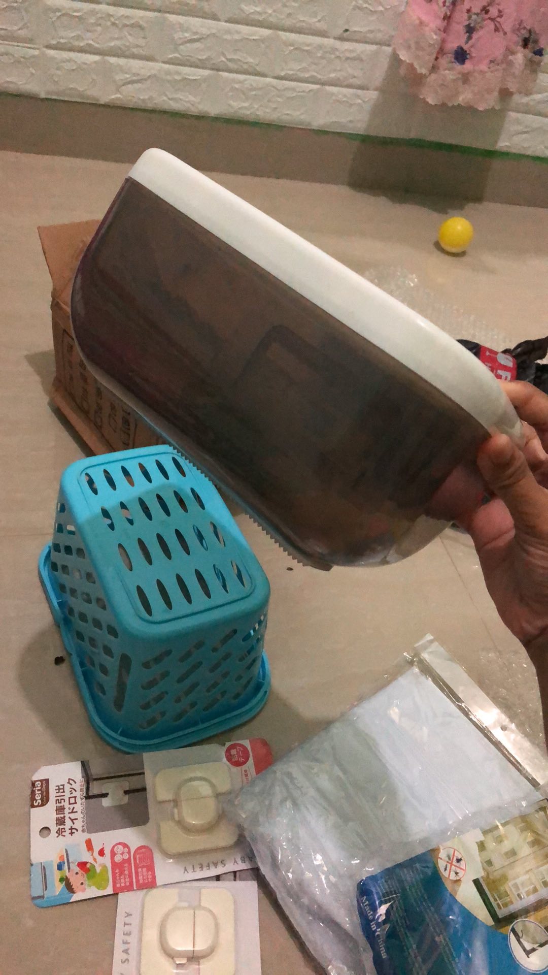 Kotak Tempat Tisu Gulung Toilet Anti Basah Portable Tissue Box