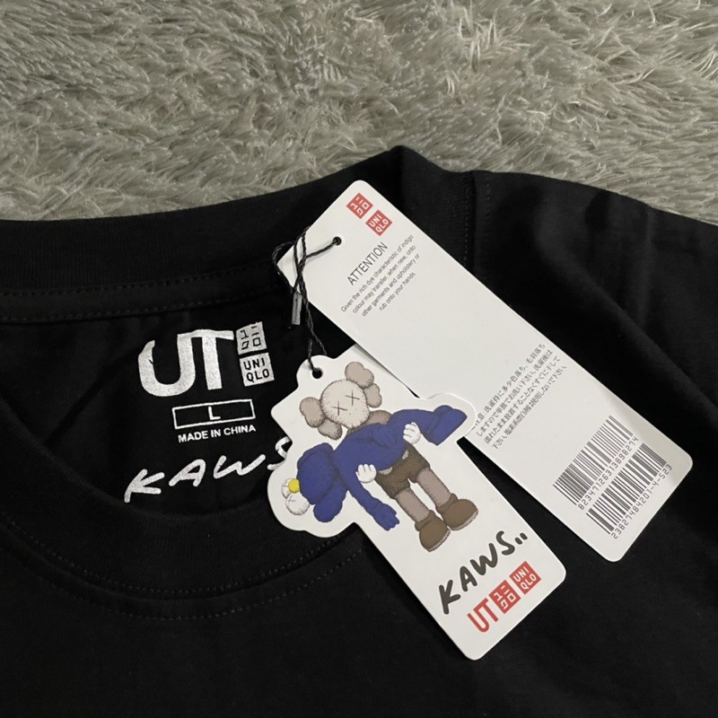 KAOS UNIQLO X KAWS TENTENG FULLTAG