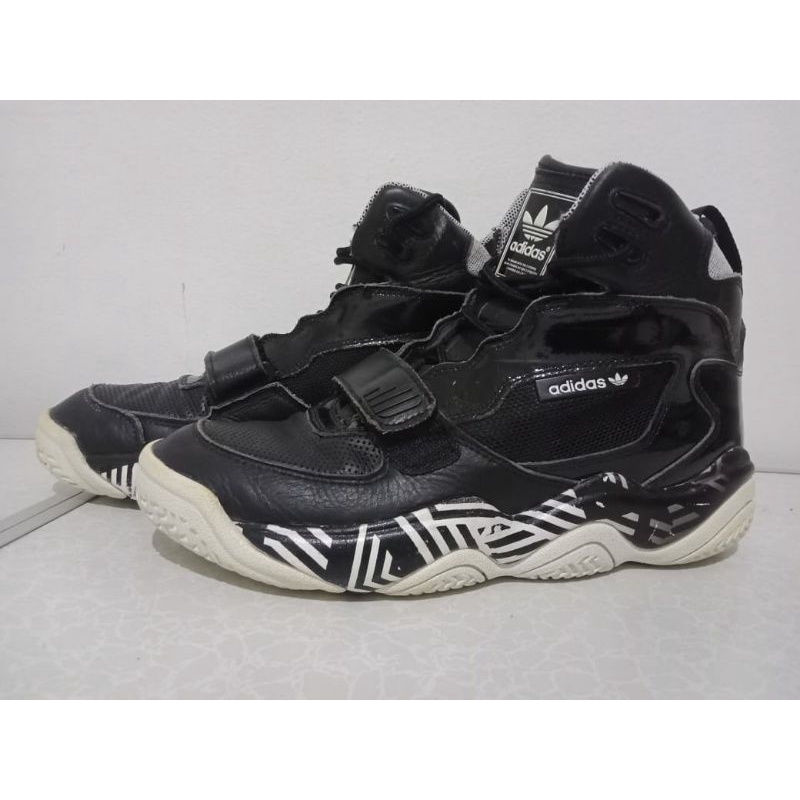 Sepatu Adidas Fyw Reign Made in Vietnam (realpict)