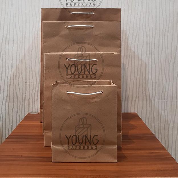 

SALE!! (hpi-770) Paper Bag / Tas Kertas Buku Polos Uk.21x9x25,5 (1 lusin (12pcs))