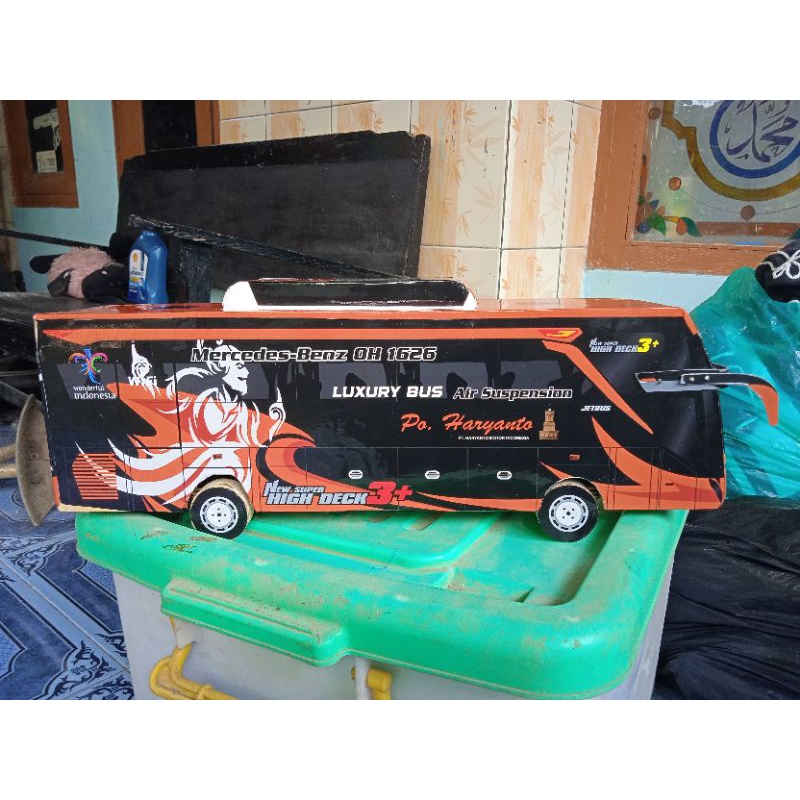 bus miniatur po haryanto