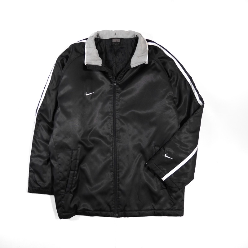 JAKET NIKE SWOOSH VINTAGE THRIFT SHOP YAKERENAJA