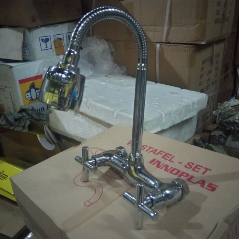 Kran Cuci Piring Keran Wastafel/Bak Cuci Piring Tembok Panas Dingin Kran Sink Mixer Hot &amp; Coldl Handle Baling Kuningan Original