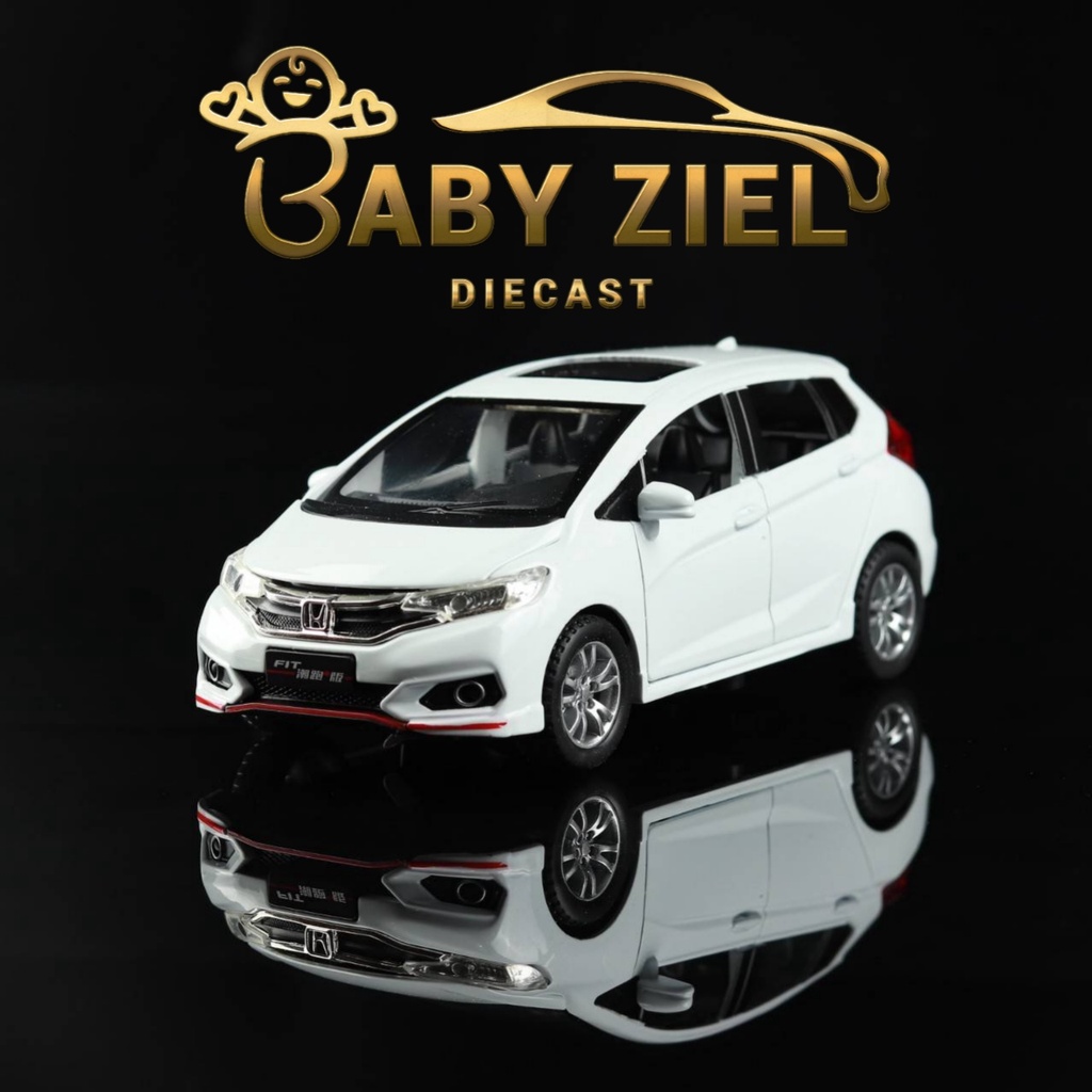 Diecast miniatur mobil besi Metal Koleksi Mainan Anak Honda Jazz Warna Putih 1:32