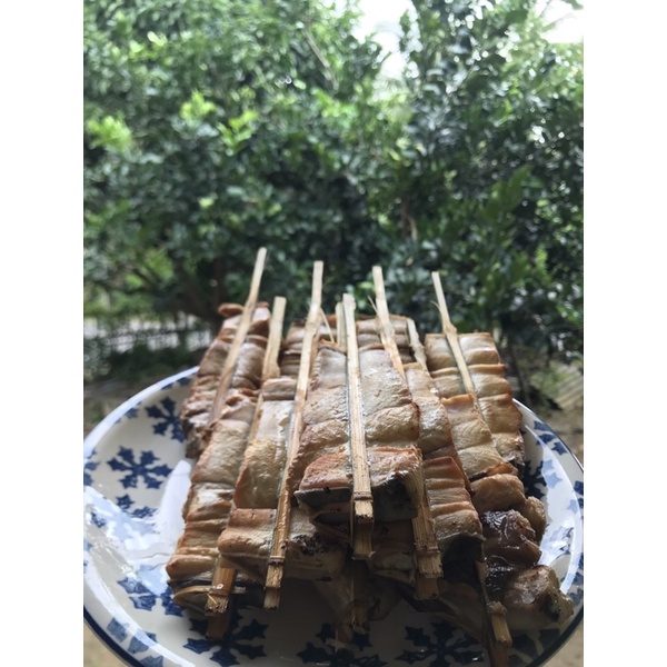 

Ikan Asap Pari / Ikan Asapan / Ikan Asapan Pe / Ikan Pari Asapan/ Ikan Pe Asapan / Ikan Asap / Iwak Asap / Iwak Asapan / Iwak Asap Pari / Iwak Asap Pe / Smoked Fish / Ikan Panggangan / Ikan Panggangan Pari / Ikan Panggangan Pe / Iwak Panggangan / Ikan Pe