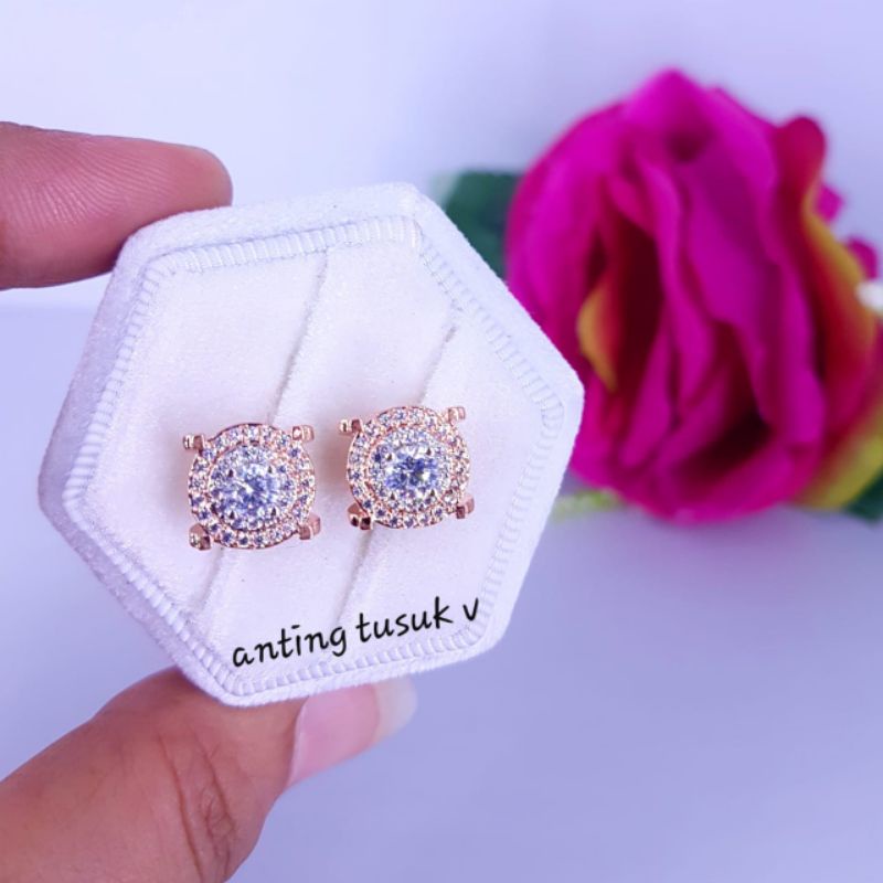 Luxuriousjewelery- Anting Tusuk Replika Berlian Eropa